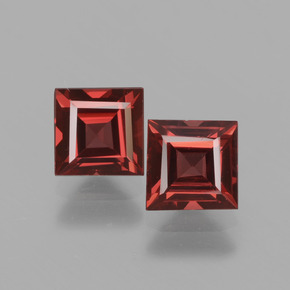 Gemas de Granate rodolita Rojo oscuro natural de 1.50 ct, Cuadrado, VS
