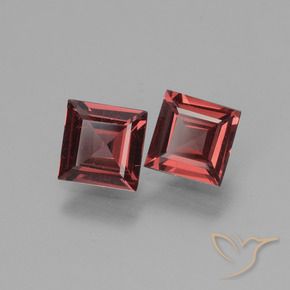 Gemas de Granate rodolita Rojo oscuro natural de 1.33 ct, Cuadrado, VS