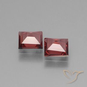 Gemas de Granate rodolita Rojo oscuro natural de 1.33 ct, Cuadrado, VS