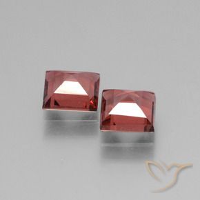 Gemas de Granate rodolita Rojo oscuro natural de 1.38 ct, Cuadrado, VS