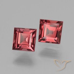 Gemas de Granate rodolita Rojo medio natural de 1.67 ct, Cuadrado, VS