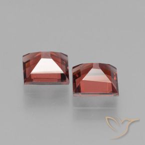 Gemas de Granate rodolita Rojo oscuro natural de 1.53 ct, Cuadrado, VS