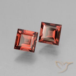 Gemas de Granate rodolita Rojo medio natural de 1.55 ct, Cuadrado, VS