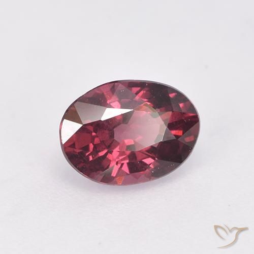 Granate rodolita Rojo oscuro medio natural de 1.07 ct, Ovalada, VS