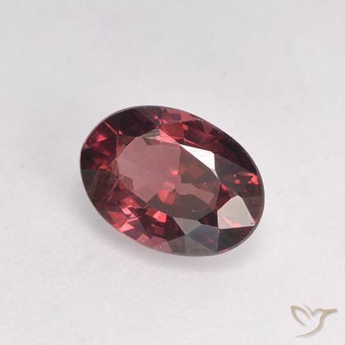 Granate rodolita Tono rojo púrpura natural de 0.93 ct, Ovalada, VS