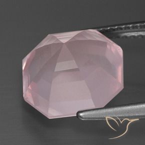 Cuarzo rosa Rosado claro natural de 5.56 ct, Corte Octágono / Esmeralda, Transparente