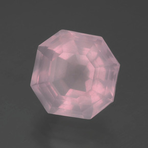 Cuarzo Rosa Rosado medio natural de 5.02 ct, corte esmeralda, Transparente