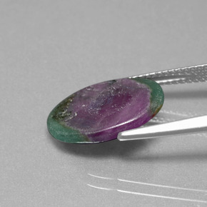 Rubí en fucsita bicolor natural de 4,55 ct, corte óvalo, translúcido