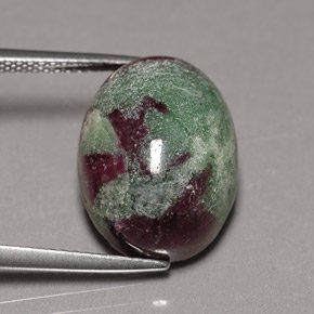 Rubí zoisita multicolor natural de 13,91 ct, corte óvalo, opaco