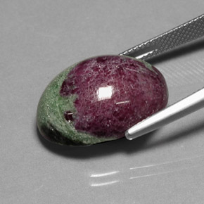 Rubí zoisita multicolor natural de 22,79 ct, corte óvalo, opaco