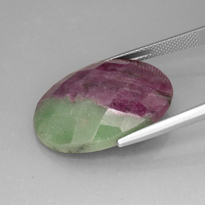 Rubí zoisita multicolor natural de 25,95 ct, corte óvalo, opaco