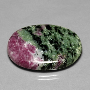 Rubí zoisita multicolor natural de 44,83 ct, corte óvalo, opaco