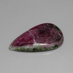 Rubí zoisita multicolor natural de 29,84 ct, en forma de pera, opaco