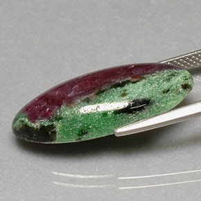 Rubí zoisita multicolor natural de 17,23 ct, marquesa, opaco