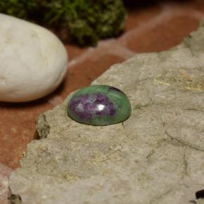 Rubí-Zoisita Multicolor natural de 4.00 ct, Corte Óvalo, Opaco