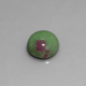 Rubí-Zoisita Multicolor natural de 3.41 ct, Corte Redondo, Opaco