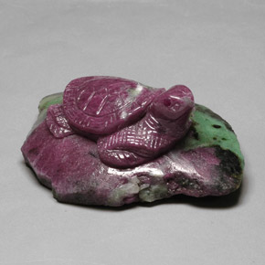 Rubí zoisita multicolor natural de 592,90 ct, forma elegante, opaco