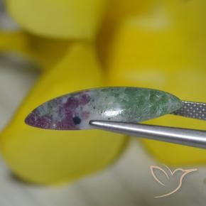 Rubí-Zoisita Multicolor natural de 6.96 ct, Marquesa, Opaco