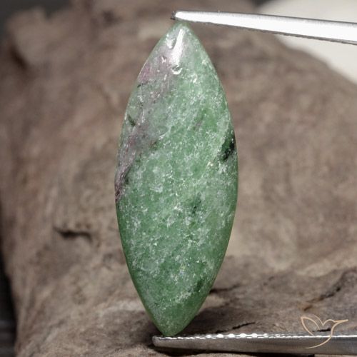 Rubí-Zoisita Multicolor natural de 6.93 ct, Marquesa, Opaco