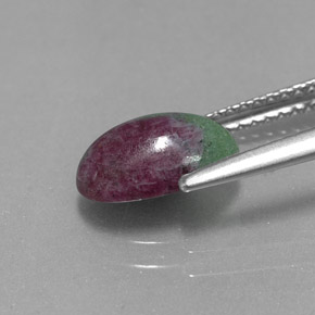 Rubí zoisita multicolor natural de 1,93 ct, corte óvalo, opaco