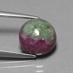 Rubí-Zoisita Multicolor natural de 4.68 ct, Corte Redondo, Opaco