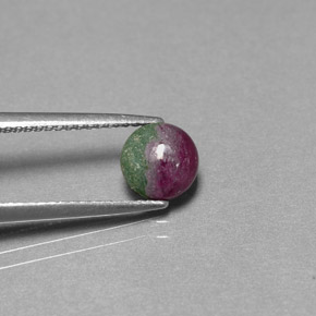 Rubí-Zoisita Multicolor natural de 1.14 ct, Corte Redondo, Opaco