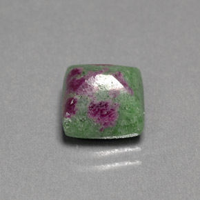 Rubí zoisita multicolor natural de 4,04 ct, cuadrado, opaco