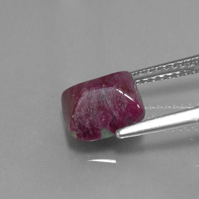 Rubí zoisita multicolor natural de 3,39 ct, cuadrado, opaco