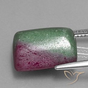 Rubí-Zoisita Multicolor natural de 14.07 ct, Corte Baguette, Opaco