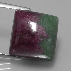 Rubí zoisita multicolor natural de 20,27 ct, cuadrado, opaco