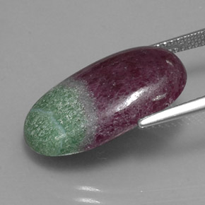 Rubí zoisita multicolor natural de 13,64 ct, corte óvalo, opaco