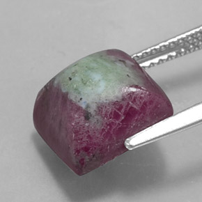 Rubí zoisita multicolor natural de 7,66 ct, cuadrado, opaco