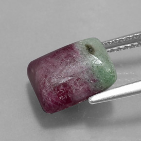 Rubí zoisita multicolor natural de 5,41 ct, cuadrado, opaco