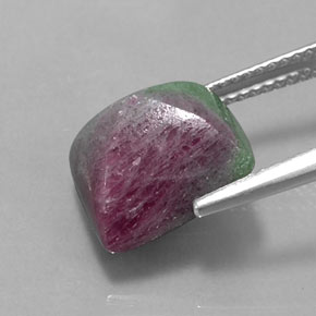 Rubí zoisita multicolor natural de 8,46 ct, cuadrado, opaco