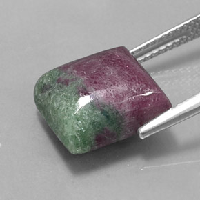 Rubí-Zoisita Multicolor natural de 10.70 ct, Cuadrado, Opaco