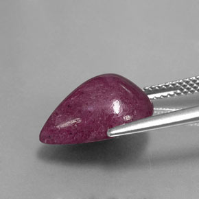 Rubí-Zoisita Multicolor natural de 8.40 ct, En forma de pera, Opaco