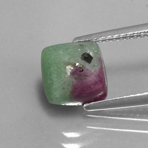 Rubí zoisita multicolor natural de 2,87 ct, cuadrado, opaco