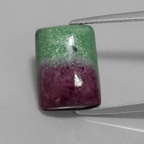 Rubí-Zoisita Multicolor natural de 9.78 ct, Corte Baguette, Opaco