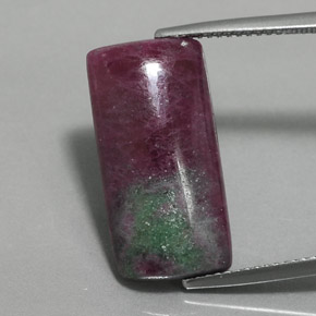Rubí zoisita multicolor natural de 14,27 ct, baguette, opaco