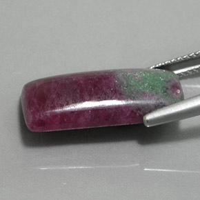 Rubí zoisita multicolor natural de 14,27 ct, baguette, opaco