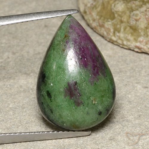 15.77ct Natural Multicolor Rubí-Zoisita, En forma de pera, Opaco