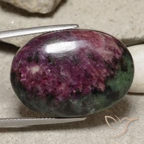 Rubí-Zoisita Multicolor natural de 46.96 ct, Ovalada, Opaco
