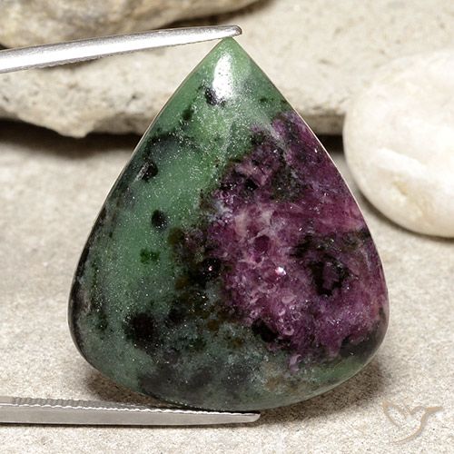 38.75ct Natural Multicolor Rubí-Zoisita, En forma de pera, Opaco