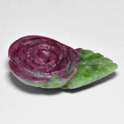 Rubí zoisita multicolor natural de 37,58 ct, corte flor, opaco