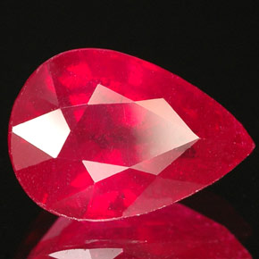 Rubí rojo natural de 4,40 ct, en forma de pera, VS-SI