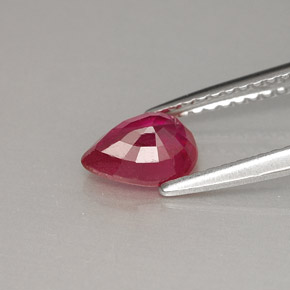 Rubí rojo natural de 1,00 ct, en forma de pera, VS-SI