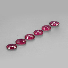 Gemas de rubí rojo natural de  ct, corte óvalo, VS