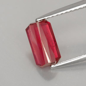Rubí rojo natural de 1,54 ct, corte esmeralda, SI