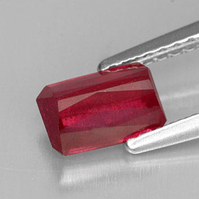 Rubí rojo natural de 1,24 ct, corte esmeralda, SI