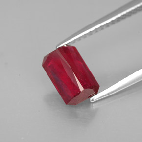 Rubí rojo natural de 1,66 ct, corte esmeralda, SI